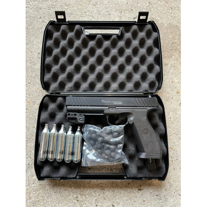 Pistolet de défense Vesta calibre .50 — Pack mallette (5 cartouches gaz + 50 billes)
